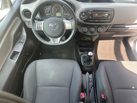 Yaris 1.L VVTI 70ch ACTIVE 2014 occasion 38420 Le Versoud