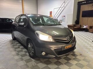 Yaris 1.3 VVTI 100ch DYNAMIC BVM REGULATEUR DE VITESSE/ CAMERA DE 2014 occasion 78125 Gazeran