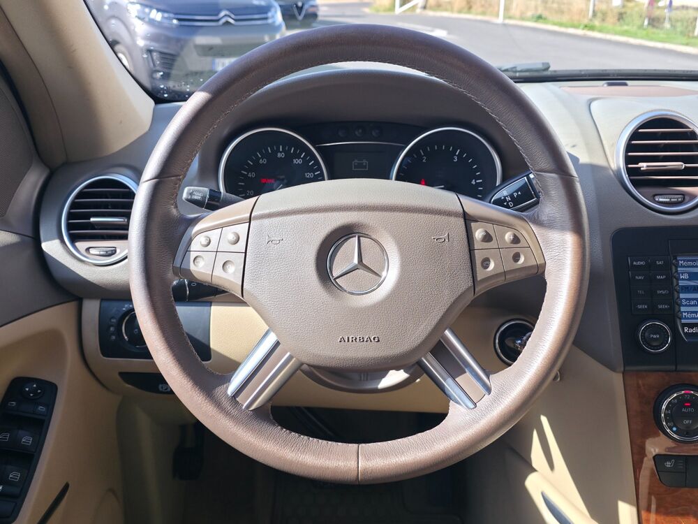 Classe A 3.0 320 CDI 225 4MATIC 7G-TRONIC BVA / HISTORIQUE ENTRETIEN 2009 occasion 17100 Saintes