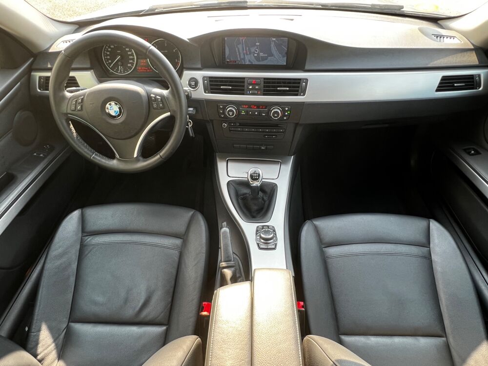 S&eacute;rie 3 COUPE 2.0 320 D 175 CH LUXE 2010 occasion 47000 Agen