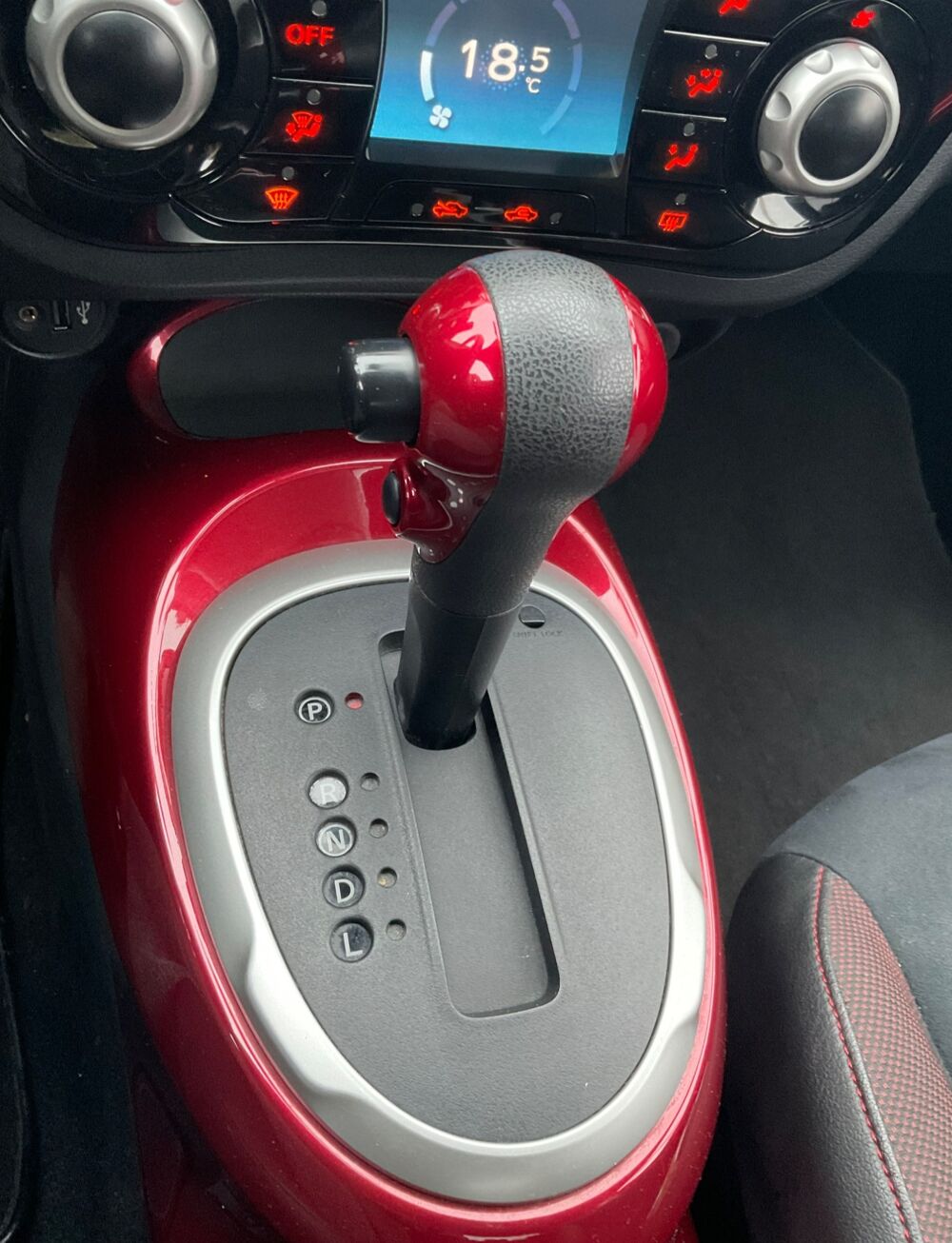 Juke 1.6 115 ACENTA 2WD BVA - Cam&eacute;ra 360 - GPS 2017 occasion 78410 Flins-sur-Seine