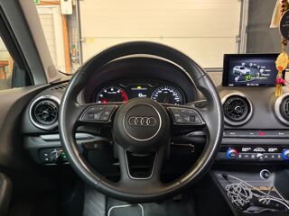A3 SPORTBACK 1.0 TFSI 115ch/ TOIT OUVRANT/ CARPLAY/ AIDE AU PAR 2018 occasion 78125 Gazeran
