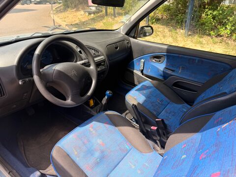 Saxo 1.1 60CH EDITION BIC - DIRECTION SEMI ASSIST&Eacute;E - RADIO - ENT 2002 occasion 76150 Saint-Jean-du-Cardonnay