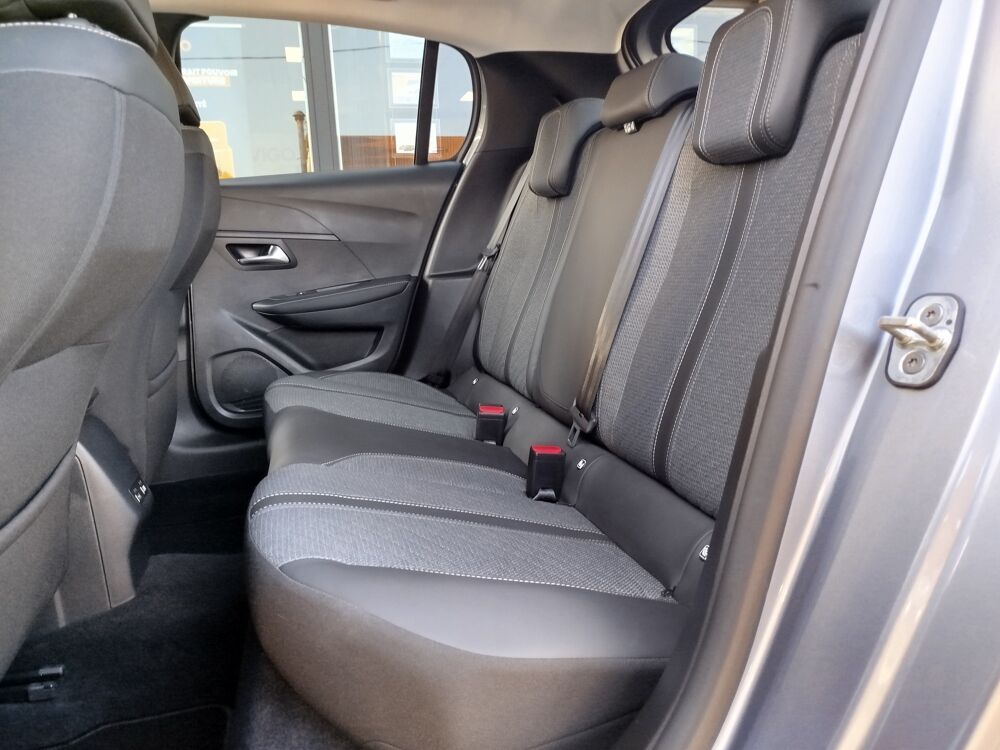 208 GENERATION-II 1.2 100CH MHEV HYBRID ALLURE E-DCS6 BVA 2025 occasion 13700 Marignane