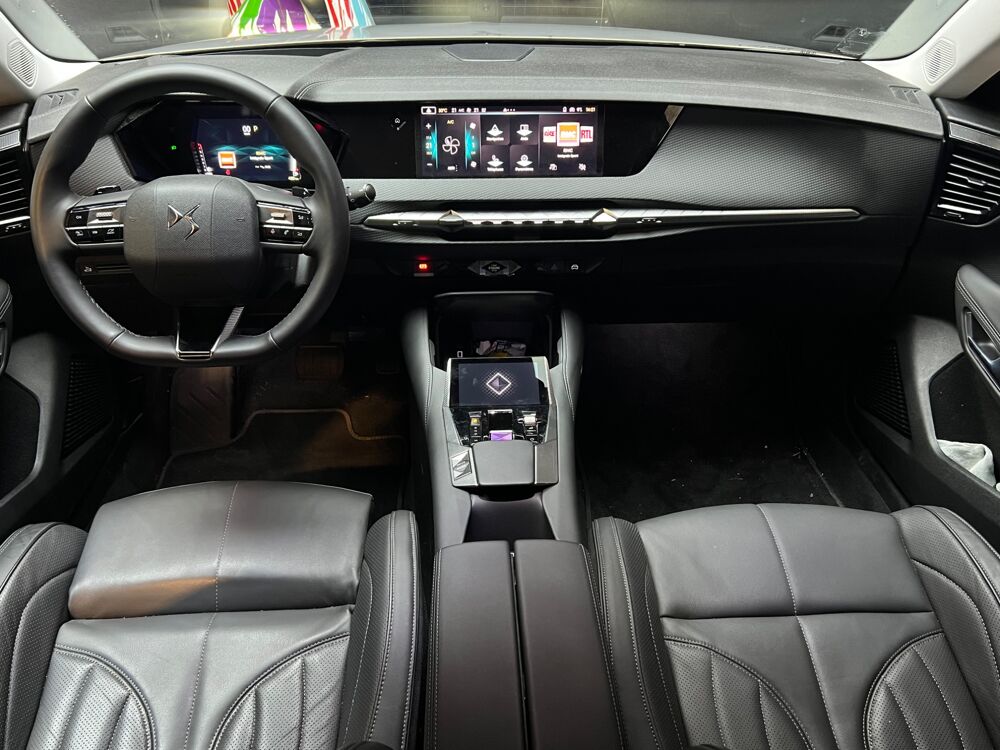 DS4 RIVOLI 1.2L 130ch EAT8 | FULL OPTIONS | CAM&Eacute;RA 360&deg; | SI&Egrave;GES 2023 occasion 33320 Eysines