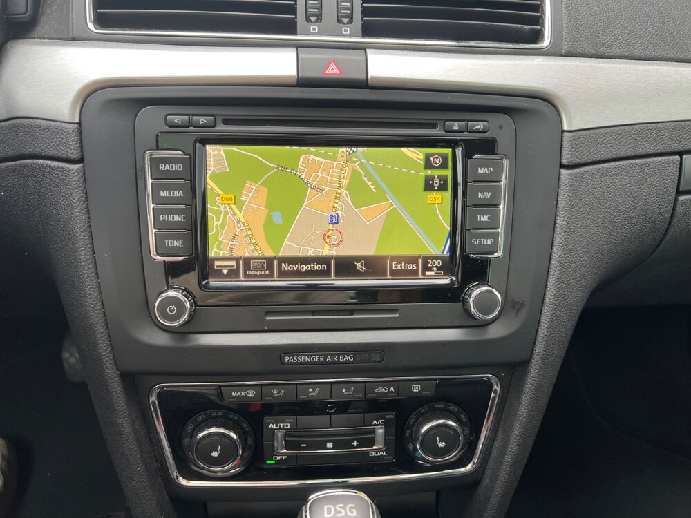 Superb COMBI 2.0 TDI 140 cv ELEGANCE DSG BVA - TOIT PANOMRAMIQUE OU 2014 occasion 68170 Rixheim