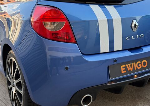 Clio III (2) 2.0 16V 203 RS GORDINI + 1ere MAIN FR + FUTUR COLLEC 2011 occasion 54000 Nancy