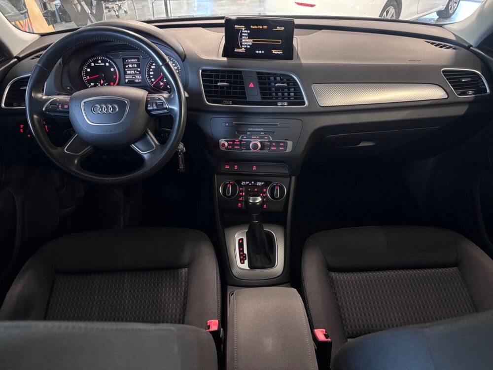 Q3 1.4 COD TFSI 150 Ch AMBIENTE S-TRONIC BVA 2016 occasion 79000 Niort