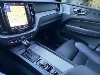 XC60 2.0 D5 MOMENTUM 235CH AWD BVA - TOIT OUVRANT PANO - SON B&W 2017 occasion 76150 Saint-Jean-du-Cardonnay