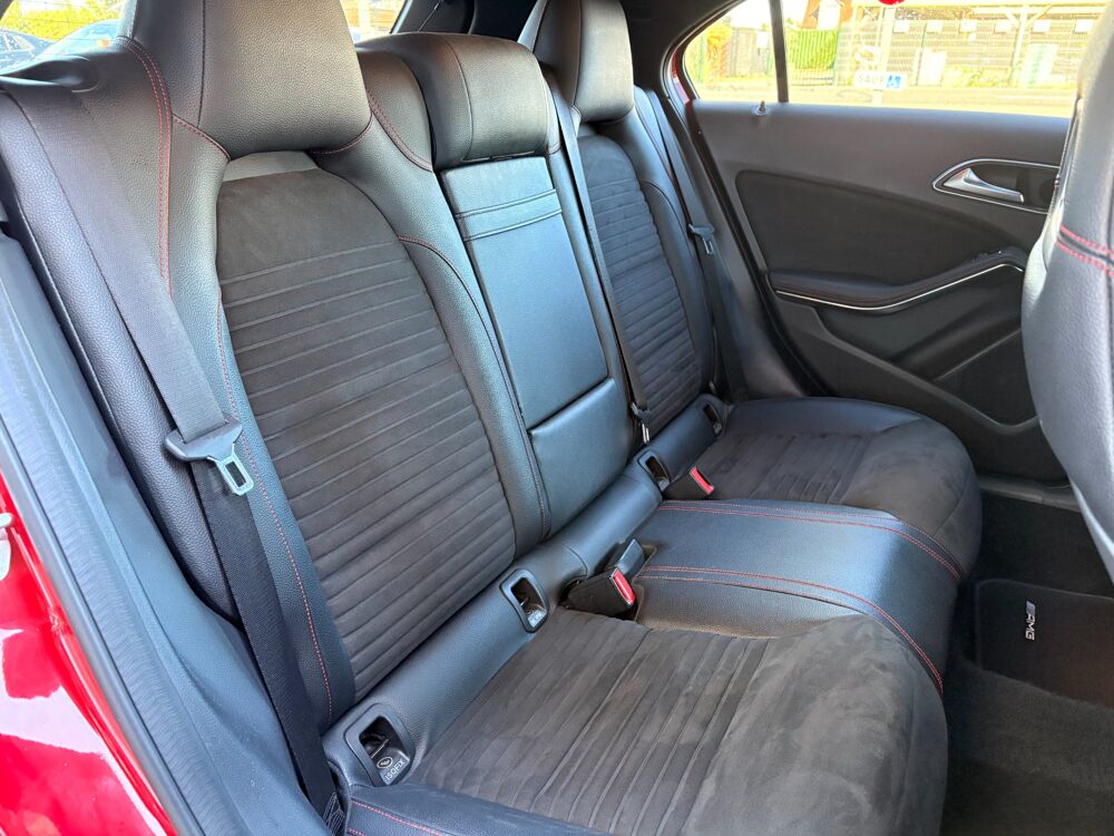 Classe A 45 AMG 2.0 360 ch 4MATIC SPEEDSHIFT-DCT 2015 occasion 64320 Idron