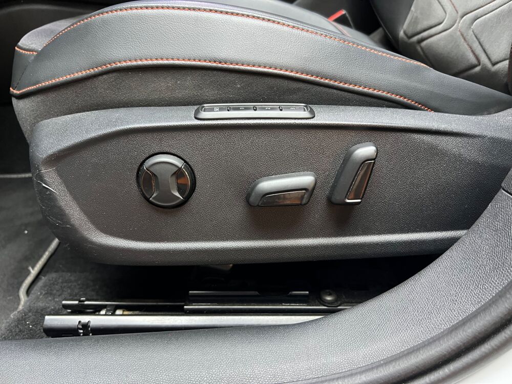 Leon 1.4 TSI E-HYBRID 204H 150 PHEV HYBRID 13KWH FR BVA // TOIT O 2021 occasion 33320 Eysines