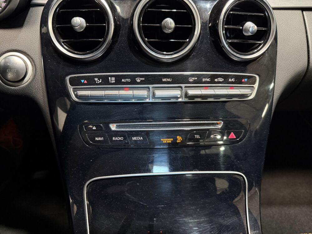 Classe C 200d 136 EXECUTIVE 7G-TRONIC / ENTRETIEN CONSTRUCTEUR 2018 occasion 29000 Quimper