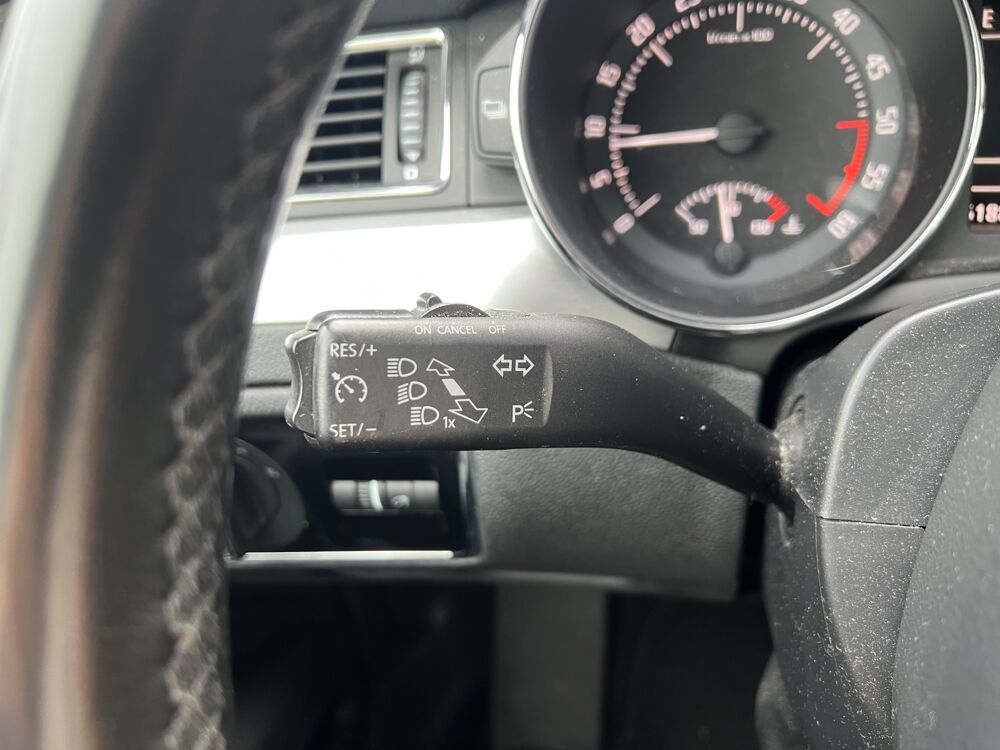 Superb COMBI 2.0 TDI 140 cv ELEGANCE DSG BVA - TOIT PANOMRAMIQUE OU 2014 occasion 68170 Rixheim