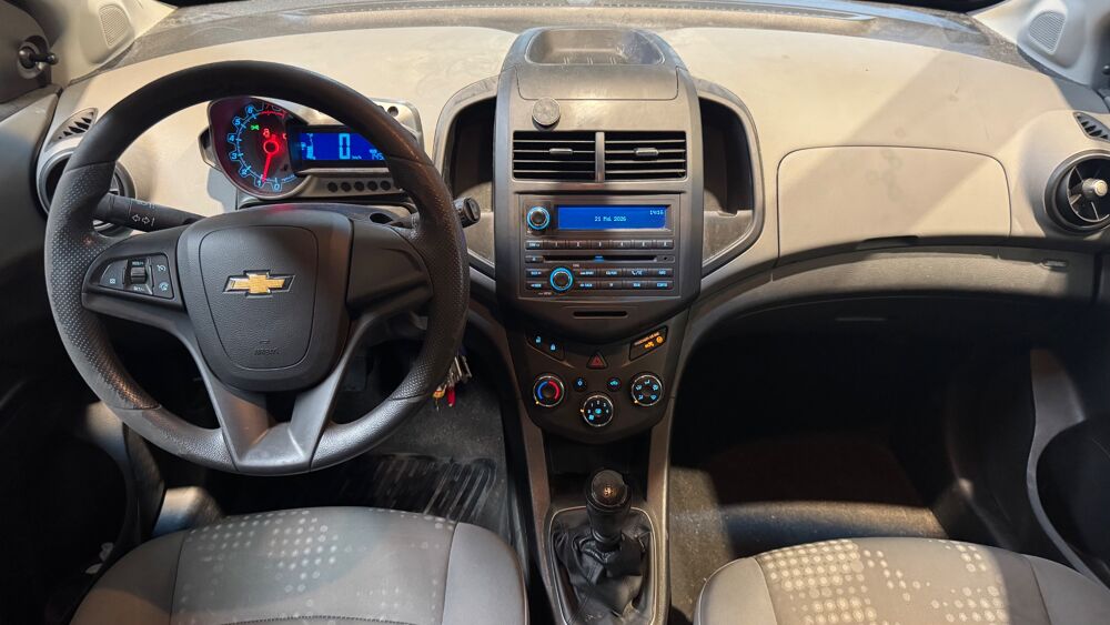 Aveo 1.2 70 CH LS - R&Eacute;GULATEUR DE VITESSE - CLIM 2013 occasion 33610 Cestas
