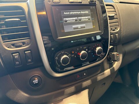 Trafic COMBI (III) 3 L2 2.0 BLUEDCI 145 ch INTENS 2019 occasion 65290 Juillan
