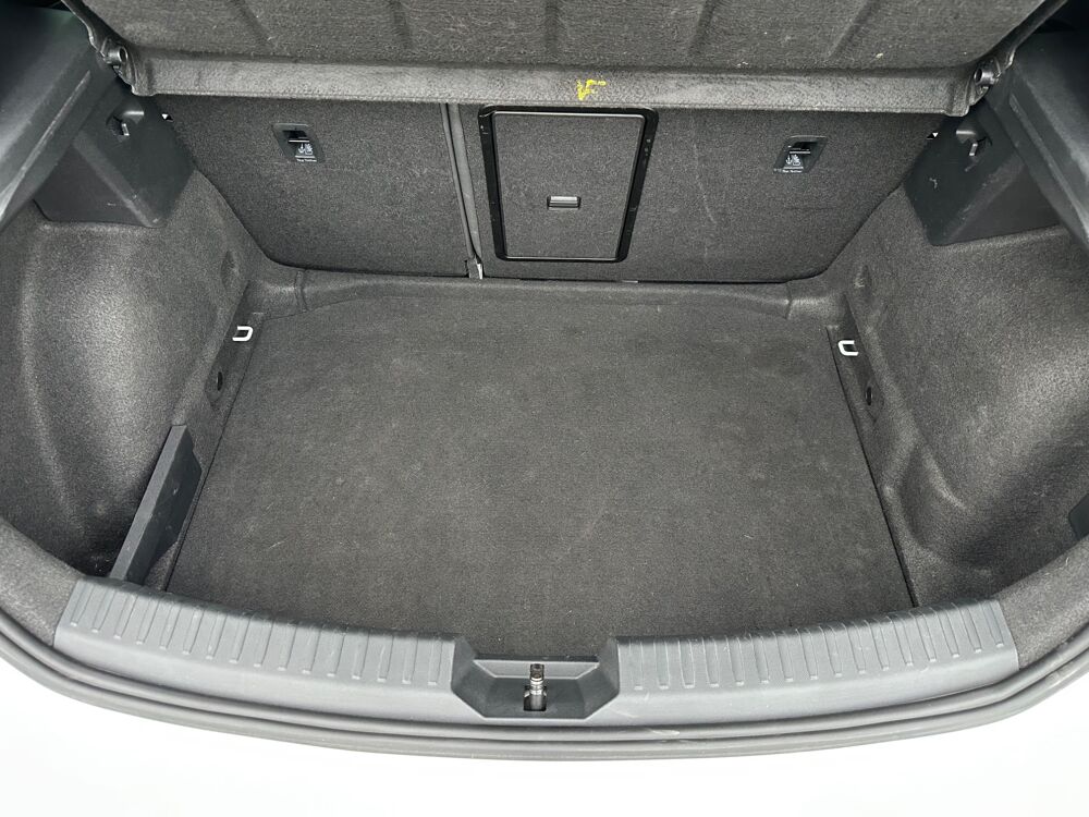 Leon 2.0 TDI 150CH FR DSG / SIEGES ELECTRIQUES A MEMOIRE 2022 occasion 47000 Agen