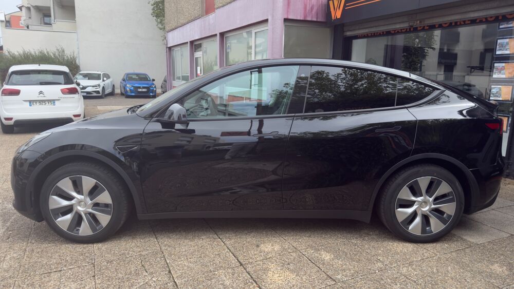 Model Y ELECTRIC STANDARD 264cv 60KWH BVA - 1ER MAIN - TVA NON RECUP 2023 occasion 69150 D&eacute;cines-Charpieu