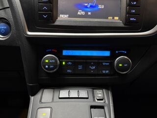 Auris TOURING-SPORTS 1.8 HSD 136H 100 FULL-HYBRID DYNAMIC BVA - EN 2015 occasion 33320 Eysines