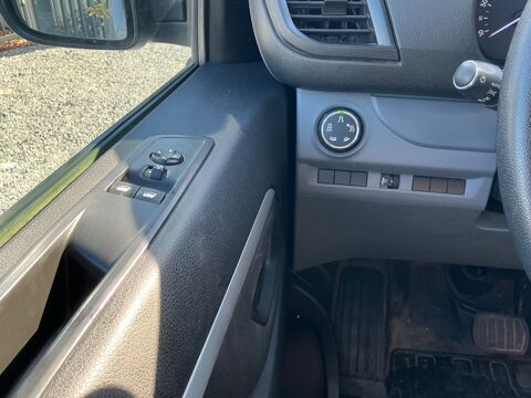 Proace 2.0 D4D 177 CH L2 DYNAMIC BVA CABINE APPROFONDIE / ATTELAGE 2019 occasion 17000 La Rochelle