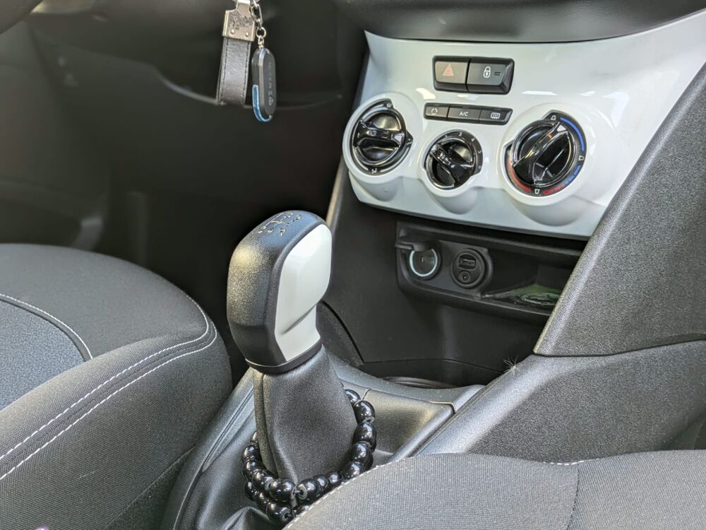 208 GENERATION-I 1.6 BLUEHDI 75ch LIKE 2018 occasion 25300 Pontarlier