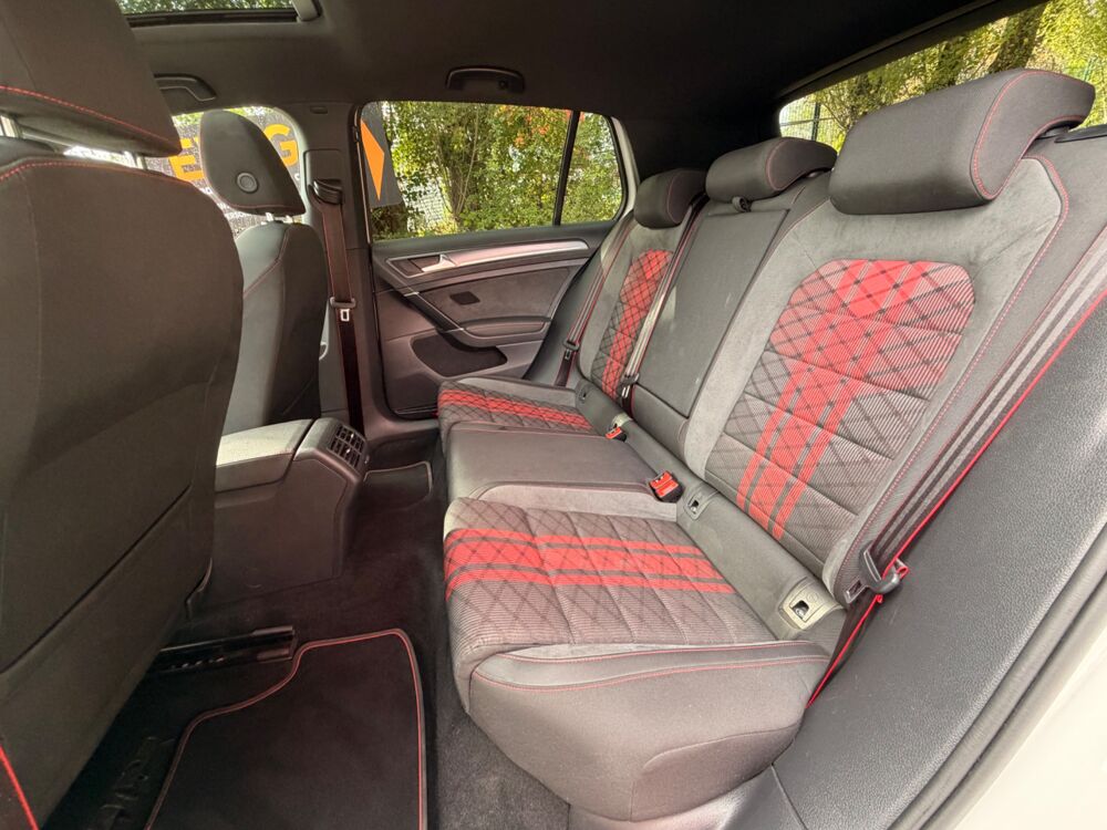 Golf 2.0 TSI 290Ch GTI TCR DSG BVA - LIGNE AKRAPOVIC - DYNAUDIO - 2019 occasion 76150 Saint-Jean-du-Cardonnay