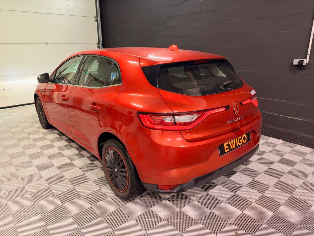 M&eacute;gane 1.2 TCE 100ch ENERGY INTENSE/ REGULATEUR/ LIMITATEUR/ CLIM A 2016 occasion 78125 Gazeran