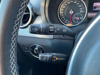 Classe B 1.6 180 120 SENSATION 7G-DCT BVA / ENTRETIENS MERCEDES / CAM 2017 occasion 17000 La Rochelle