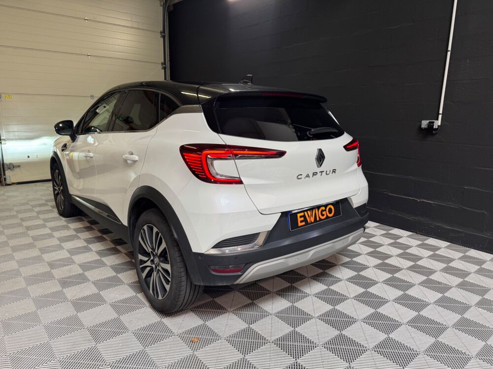 Captur 1.3 TCE 160 HYBRID ICONIC TOIT OUVRANT/ GRAND ECRAN/ CAMERA 2022 occasion 78125 Gazeran