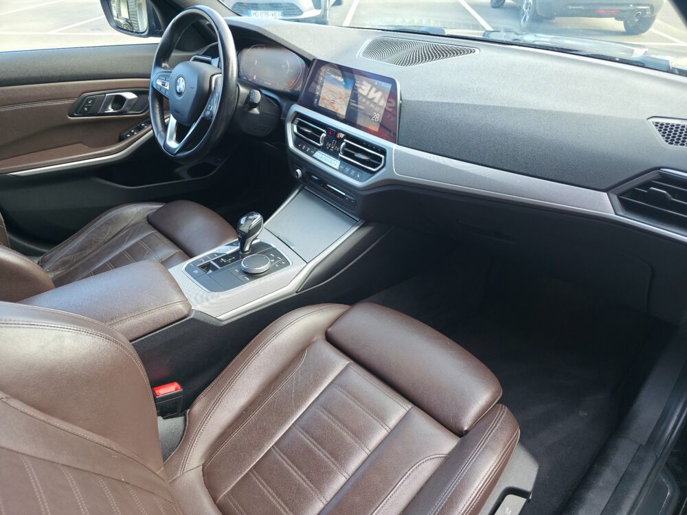 S&eacute;rie 3 TOURING 2.0 318 D 150ch BVA / CAMERA CARPLAY SANS FIL HAYON 2019 occasion 17100 Saintes