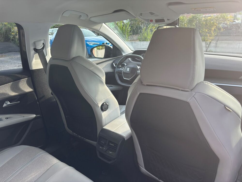 3008 II 1.2 PURETECH 130 CH ALLURE / 1 ER MAIN / MOTEUR NEUF / CA 2017 occasion 40000 Mont-de-Marsan