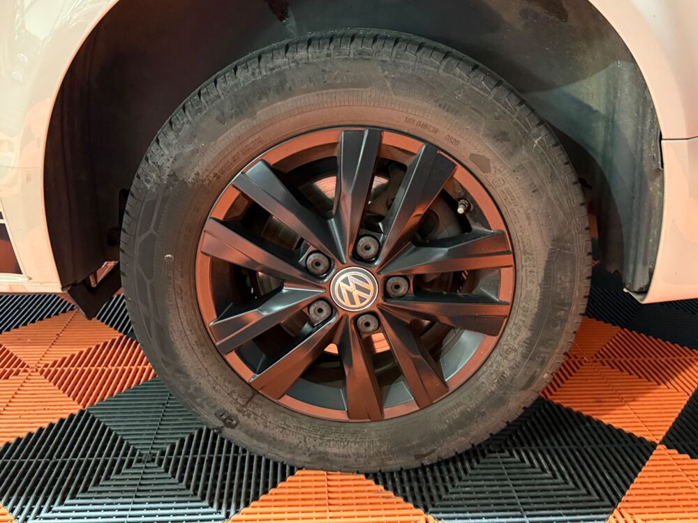 Transporter FOURGON T6 AM&Eacute;NAG&Eacute; 2.0 TDI 150 BLUEMOTION MITTEL 2020 occasion 29000 Quimper
