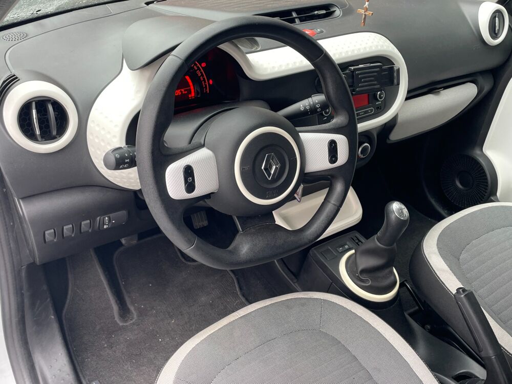 Twingo 1.0 SCE 70 ch LIMITED 2018 occasion 64320 Idron