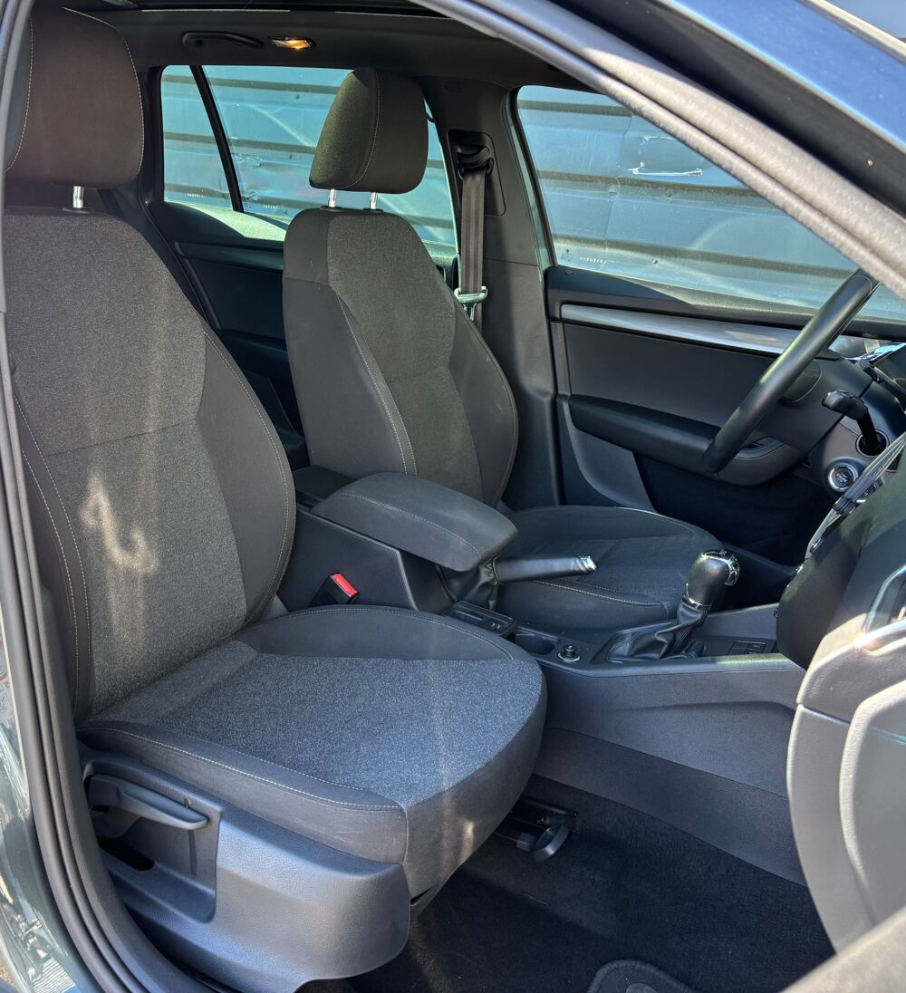 Octavia COMBI 2.0 TDI 150 Ch EDITION - Toit ouvrant - Attelage - Cam 2020 occasion 44220 Cou&euml;ron
