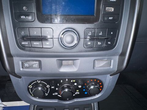 Duster 1.5 DCI 110 Ch - DISTRIBUTION NEUVE 4X2- ATTELAGE 2014 occasion 79000 Niort