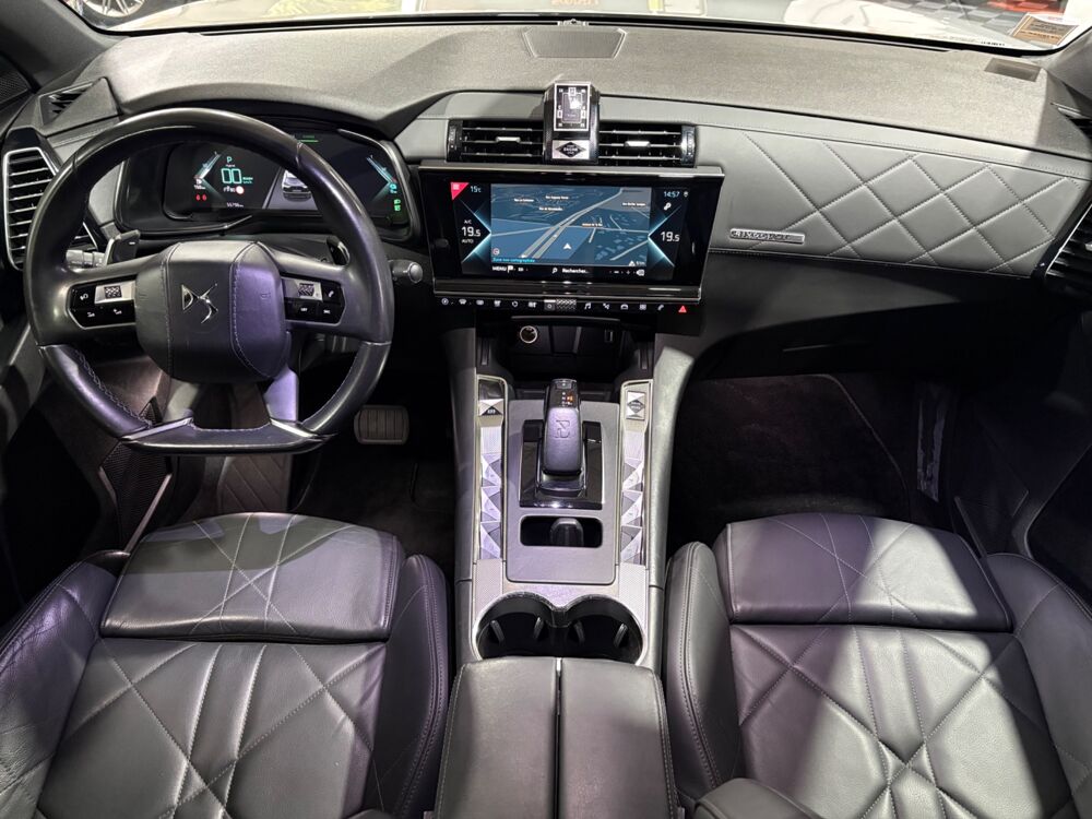 DS3 1.6 300 CH PHEV HYBRID RIVOLI 4X4 / CAMERA / CARPLAY / ATTEL 2020 occasion 29000 Quimper