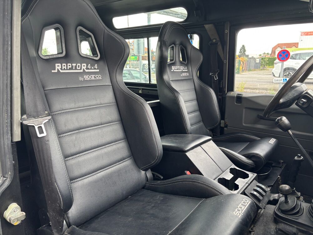 Defender 90 2.5 TD5 120 ch HARD TOP 4WD - R&Eacute;NOVATION COMPL&Egrave;TE INT/EXT 2000 occasion 64320 Idron