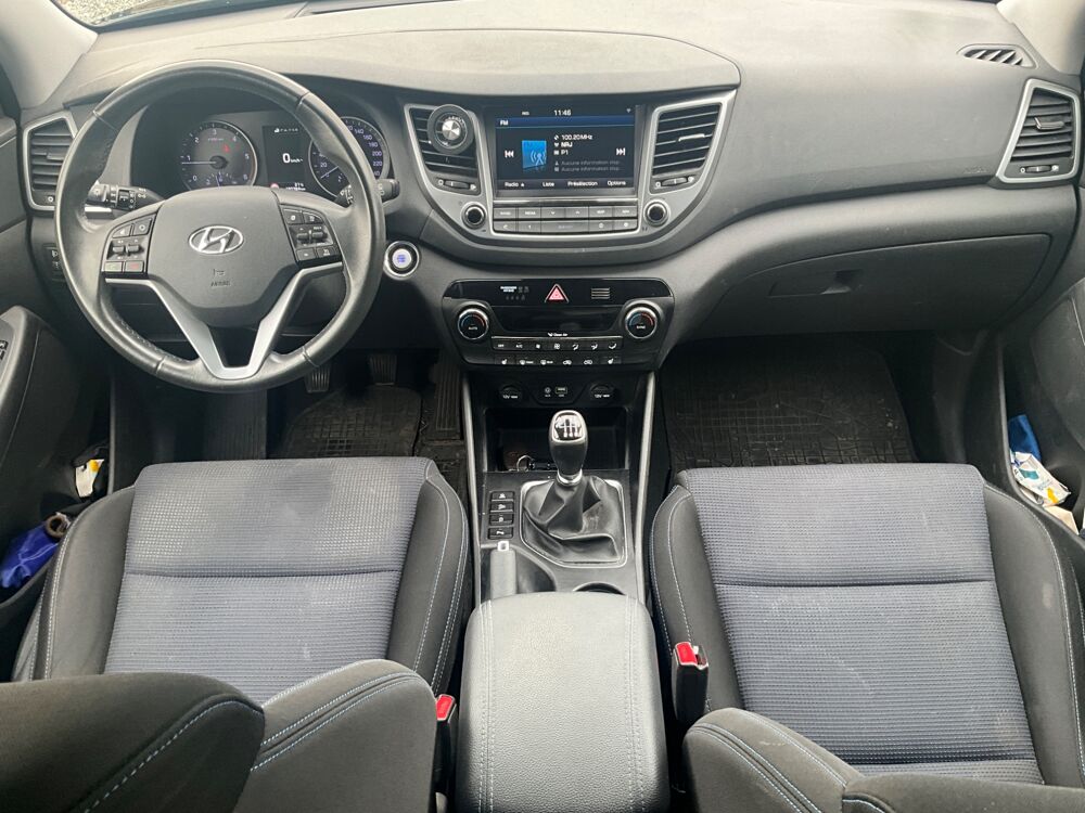 Tucson 1.7 CRDI 115cv CREATIVE 2WD ATTELAGE / CAMERA DE RECUL 2016 occasion 17000 La Rochelle