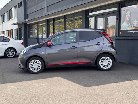 Aygo 1.0 VVTI 70 X-Play X-Shift / CAMERA DE RECUL / CARPLAY / CLI 2021 occasion 26000 Valence