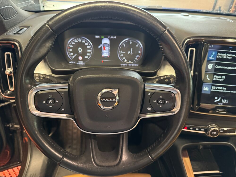 XC40 2.0 D3 150 INSCRIPTION LUXE 2WD GEARTRONIC BVA 2018 occasion 83600 Fr&eacute;jus