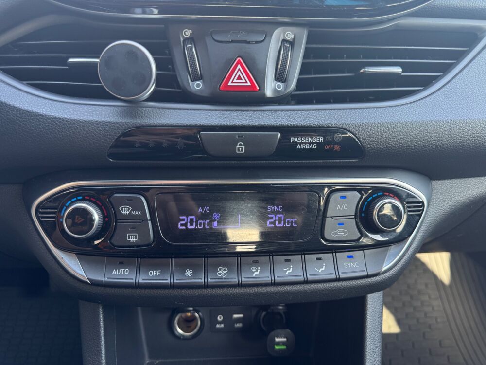 i30 1.0 T-GDI 120CH EDITION MONDIAL 2018 occasion 13700 Marignane