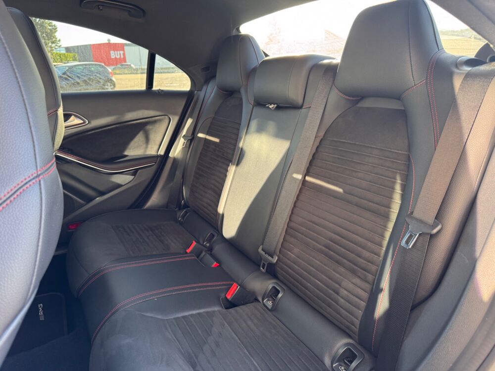 Classe CLA 2.2 220 CDI 177 CH / TOIT OUVRANT / SUIVIE MERCEDES / 2017 occasion 26000 Valence
