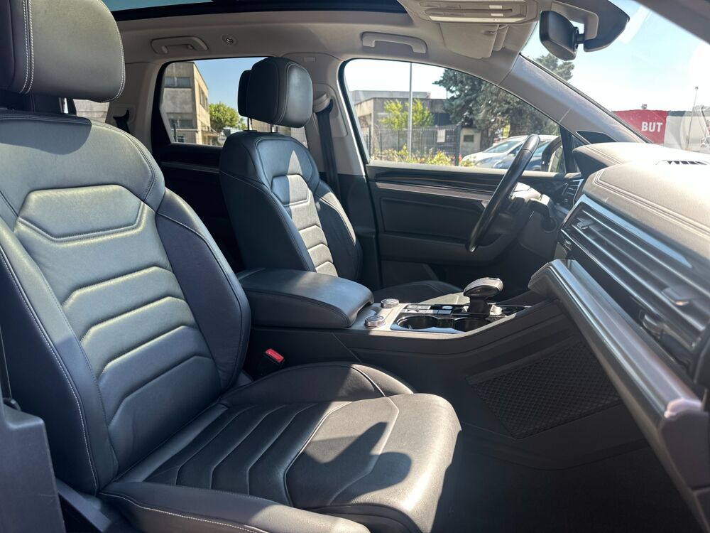 Touareg CARAT 3.0 TDI 286CH 4MOTION BVA - TOIT OUVRANT 2018 occasion 26000 Valence