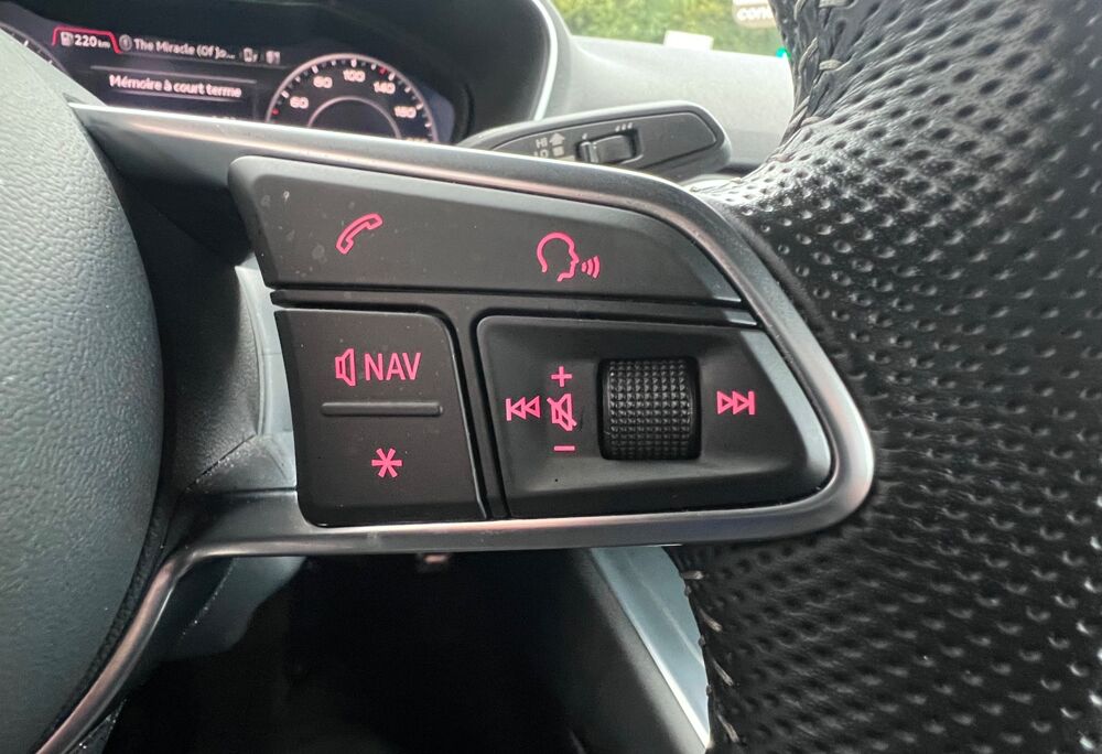 TT III (2) COUPE 40 TFSI 197 S LINE S TRONIC 7 + CARPLAY 2022 occasion 54000 Nancy