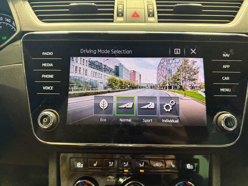 Superb COMBI 1.5 TSI 150CH STYLE DSG7 2019 occasion 67800 Hoenheim