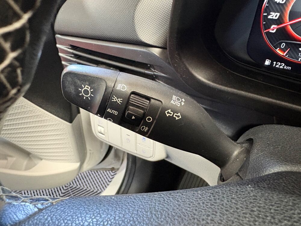 i20 1.0 T-GDI 100 HYBRID MHEV / ENTRETIEN HYUNDAI / CARPLAY / CA 2021 occasion 29000 Quimper