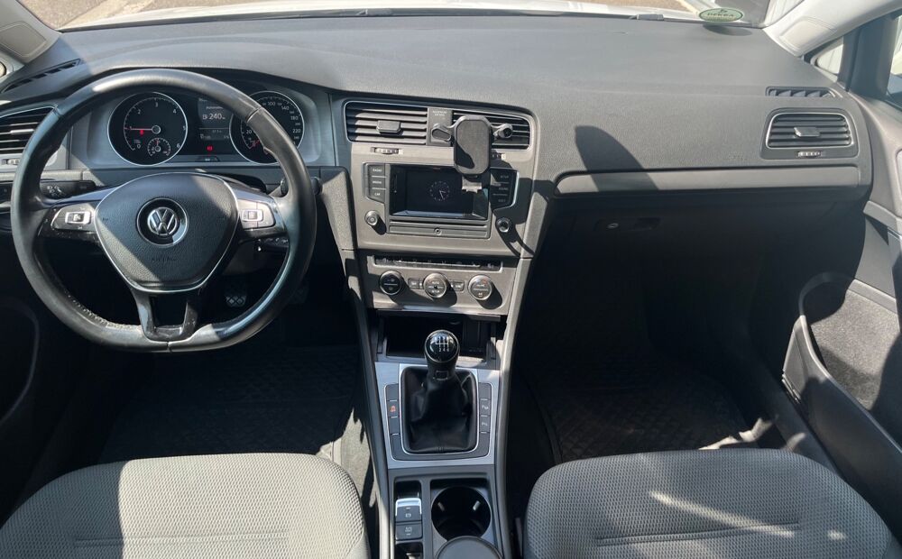 Golf 2.0L TDI 150ch BLUEMOTION CONFORTLINE - SIEGES CHAUFFANTS + 2013 occasion 38420 Le Versoud