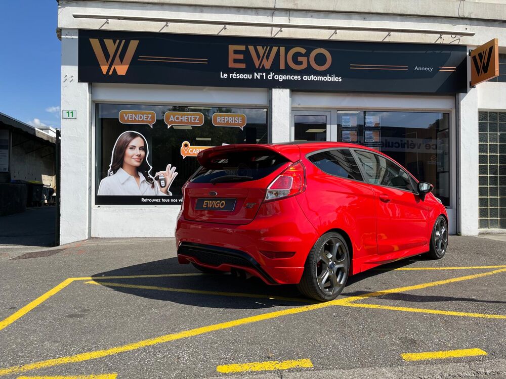 Fiesta 1.6 ECOBOOST 182Ch ST / KEYFREE / SONY / ROUGE RACING / SI&Egrave;G 2014 occasion 74600 Seynod