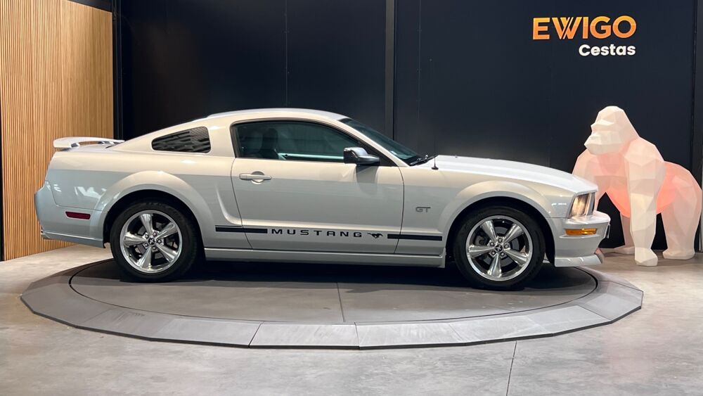 Mustang FASTBACK GT V8 4.6L 305ch SACT 24 soupapes - CARTE GRISE FRA 2007 occasion 33610 Cestas