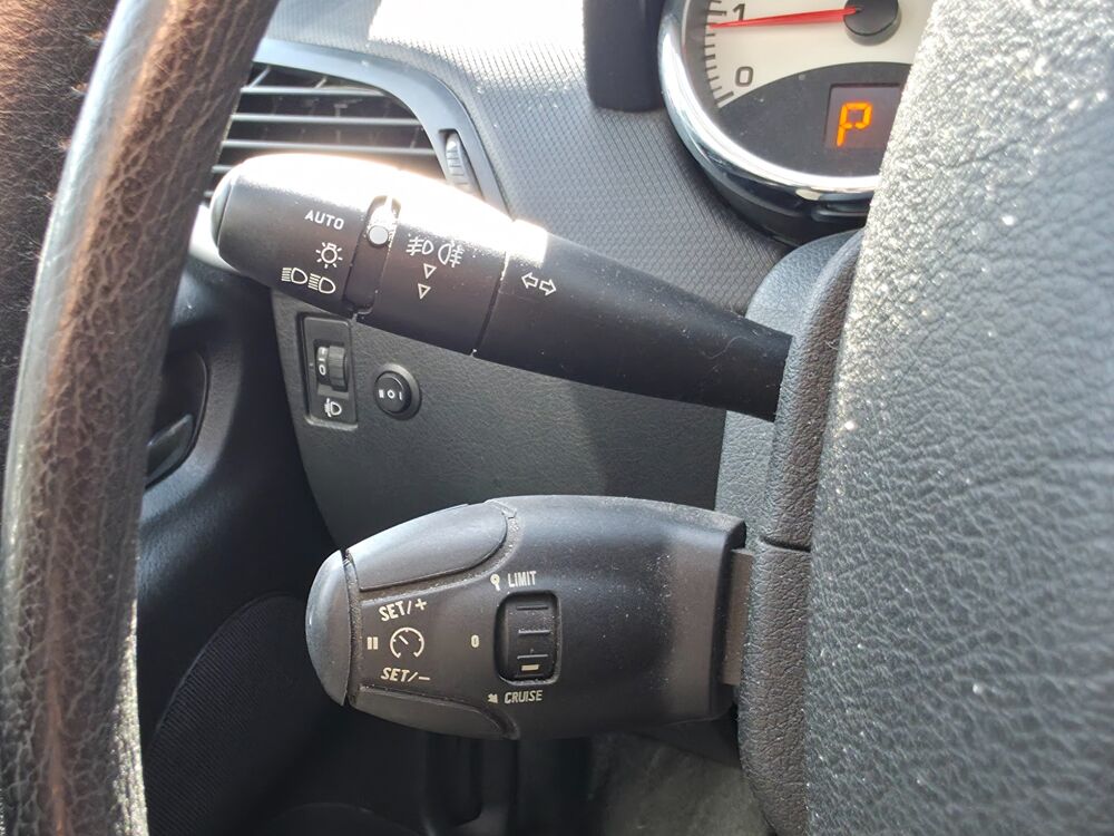 207 SW 1.6 VTI 120ch PREMIUM BVA / EQUIP. PMR DEMONTABLE / HISTO 2010 occasion 17100 Saintes