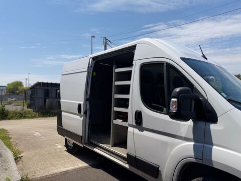 Jumper 2.2 BLUEHDI 140 30 L2H2 DRIVER START-STOP // 13 575 € HT // 2022 occasion 44300 Nantes